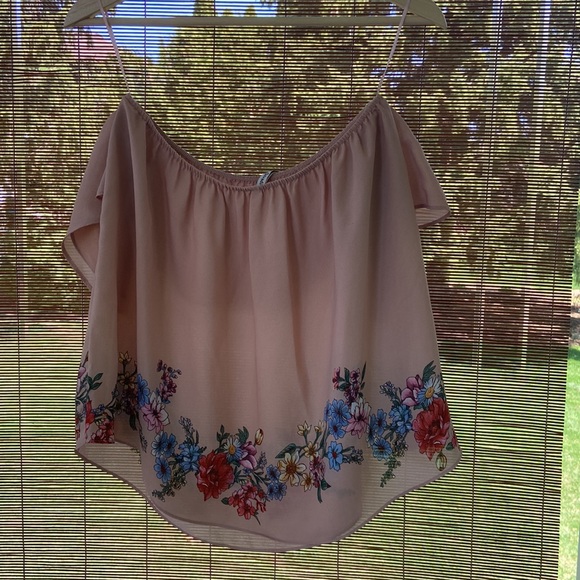 Stradivarius Off The Shoulder Strapless Pink Floral Top - Picture 6 of 6